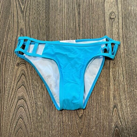 Jacque Designs Other - NWOT Jacque Designs Bathing Suit Swim Bikini Bottom Cut-Out Pull-On Blue Size M